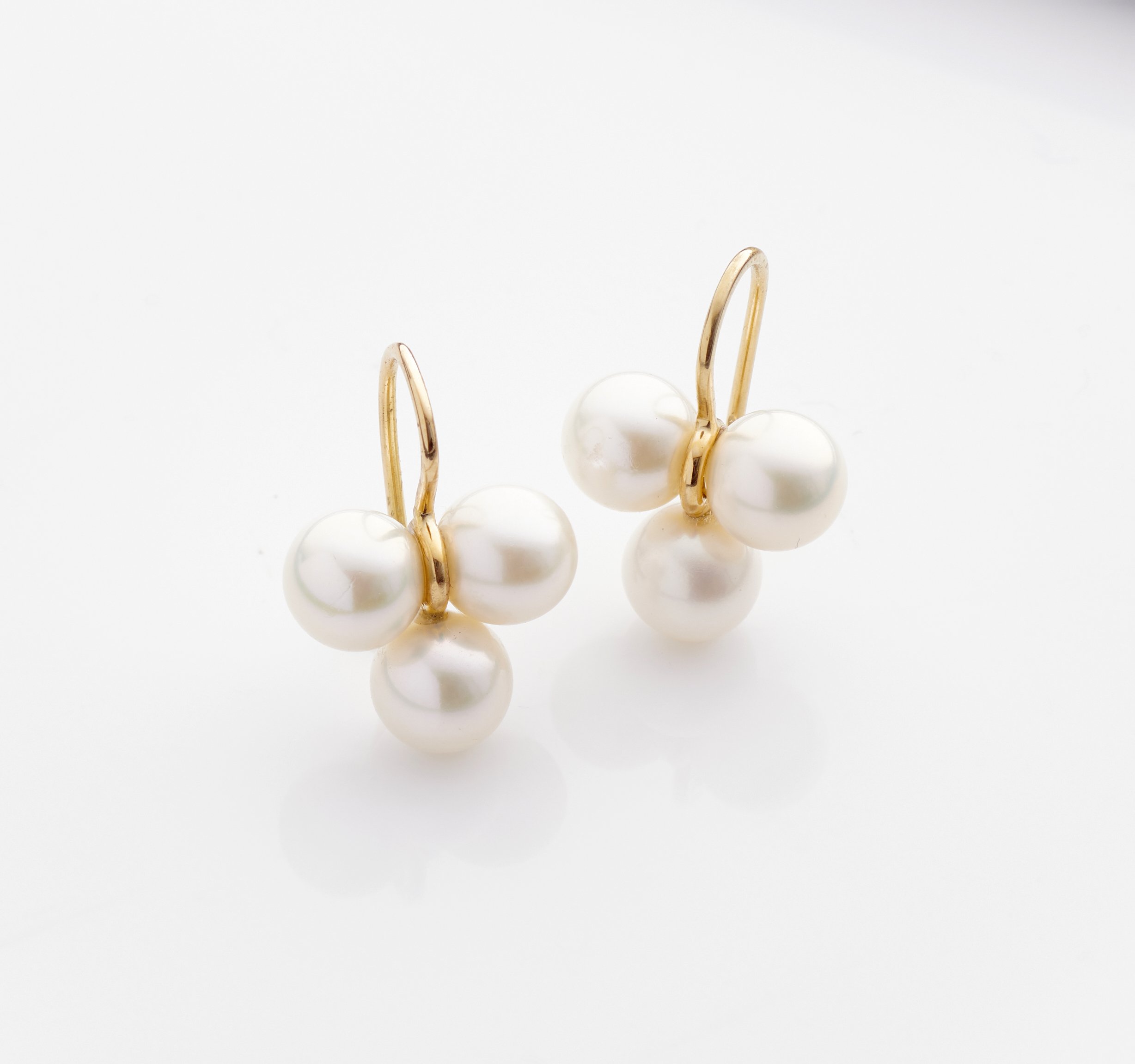 Triple pearl earrings deals